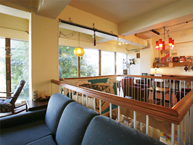 EMPORIOカフェダイニング駒沢通り学芸大学店